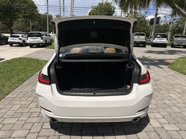2025 BMW 3 Series 330i