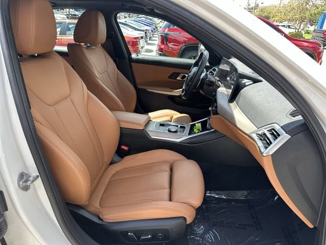 2025 BMW 3 Series 330i