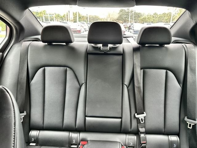 2024 BMW 3 Series 330i