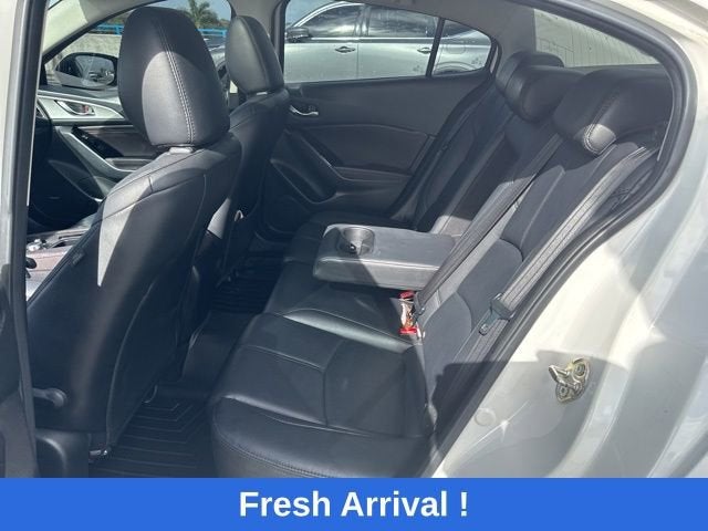 2018 Mazda Mazda3 4-Door Touring