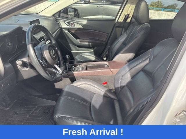 2018 Mazda Mazda3 4-Door Touring