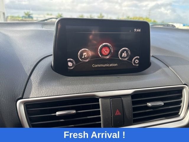 2018 Mazda Mazda3 4-Door Touring