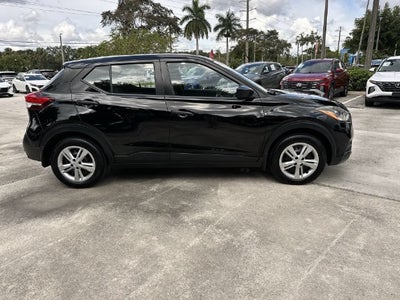 2020 Nissan Kicks S
