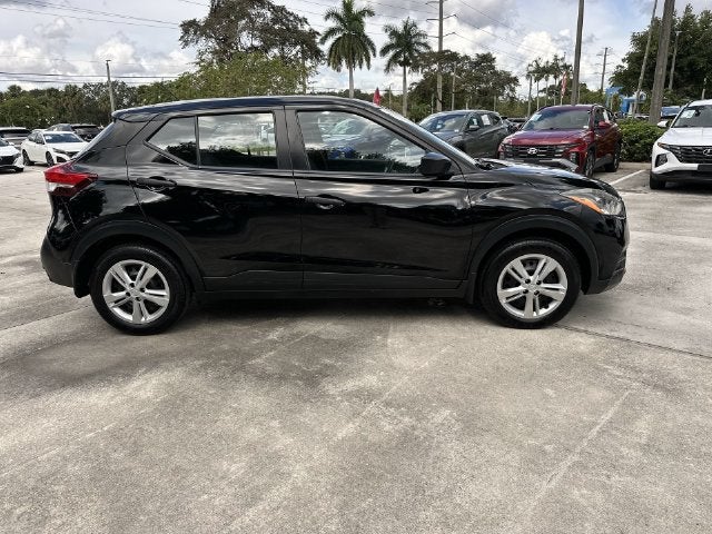 2020 Nissan Kicks S