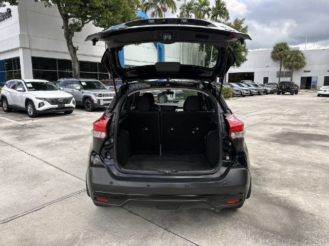2020 Nissan Kicks S