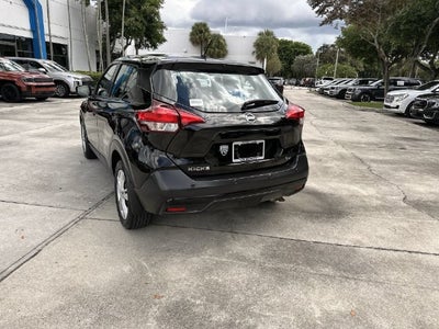 2020 Nissan Kicks S