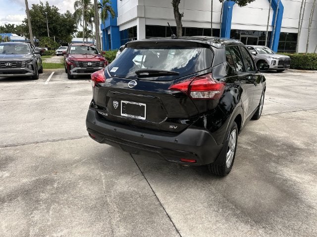 2020 Nissan Kicks S