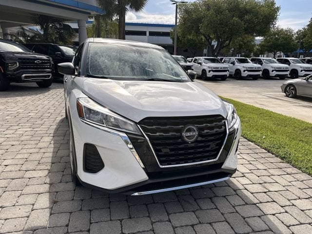 2024 Nissan Kicks S