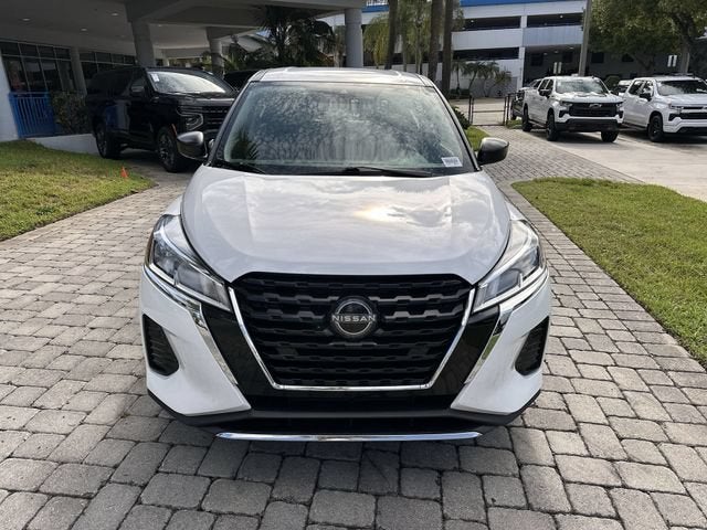 2024 Nissan Kicks S