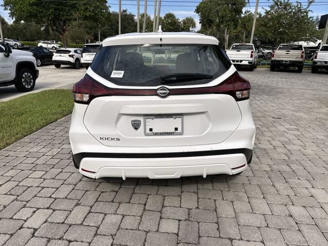 2024 Nissan Kicks S