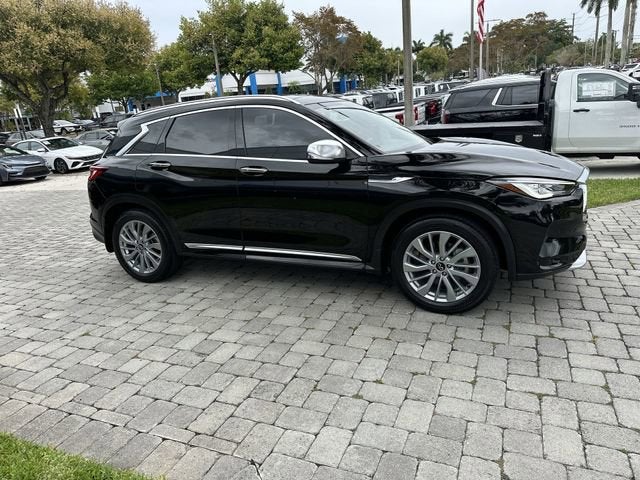 2023 INFINITI QX50 LUXE