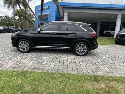 2023 INFINITI QX50 LUXE
