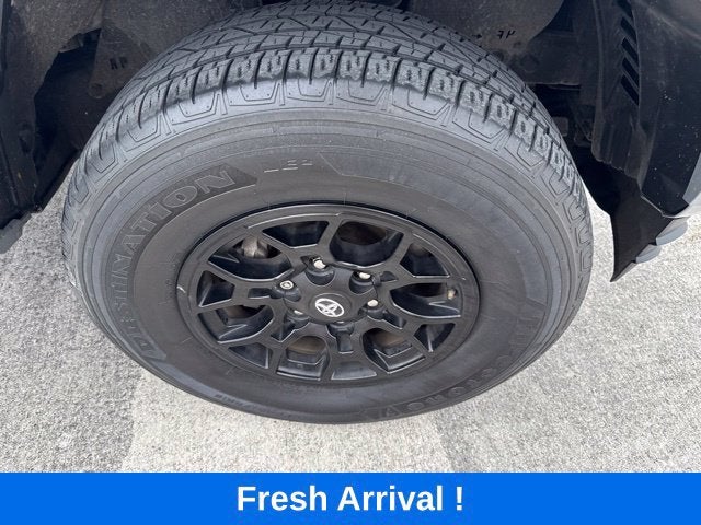 2022 Toyota Tacoma 2WD SR5