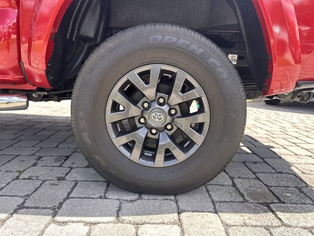 2022 Toyota Tacoma 4WD SR