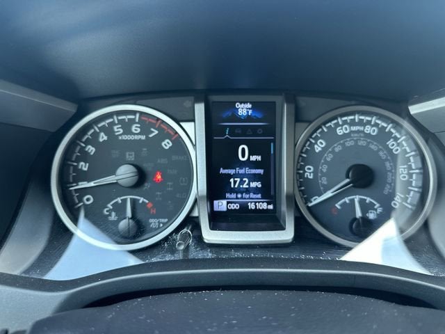 2022 Toyota Tacoma 4WD SR