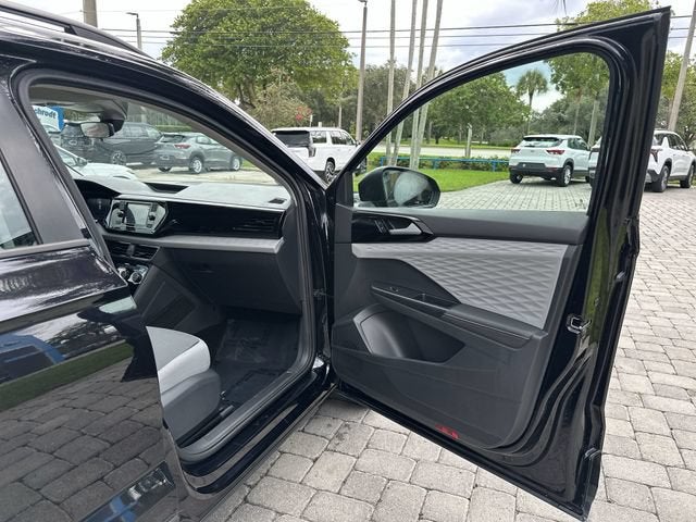2024 Volkswagen Taos S