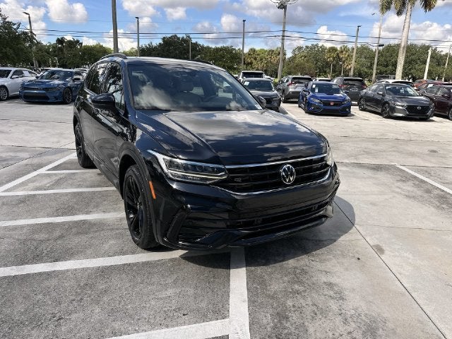 2023 Volkswagen Tiguan SE R-Line Black