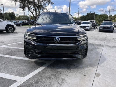 2023 Volkswagen Tiguan SE R-Line Black