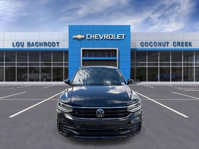 2023 Volkswagen Tiguan SE R-Line Black