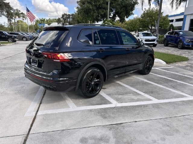 2023 Volkswagen Tiguan SE R-Line Black
