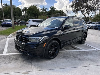 2023 Volkswagen Tiguan SE R-Line Black