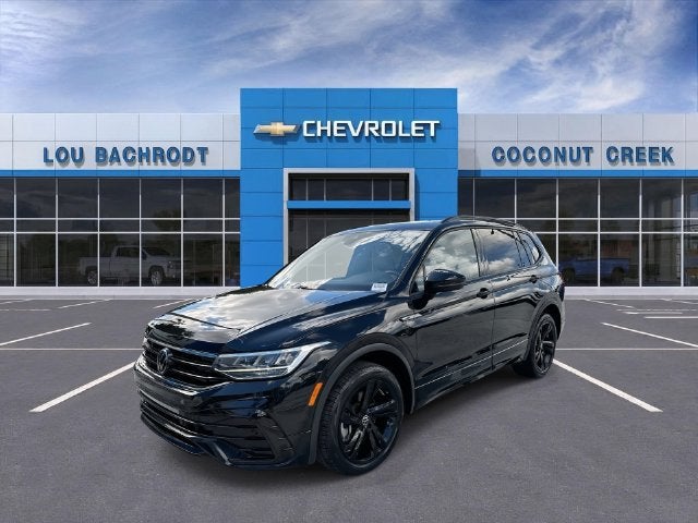2023 Volkswagen Tiguan SE R-Line Black