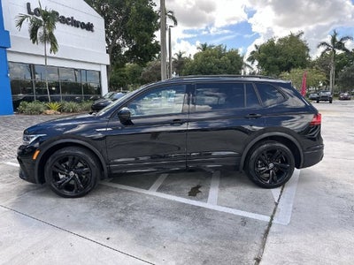 2023 Volkswagen Tiguan SE R-Line Black