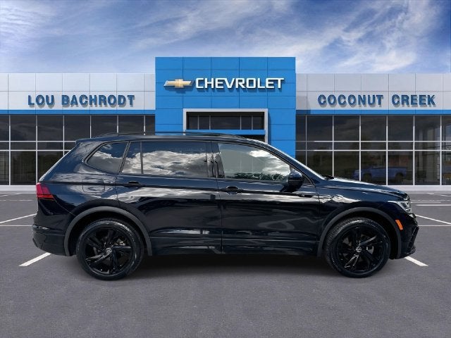 2023 Volkswagen Tiguan SE R-Line Black