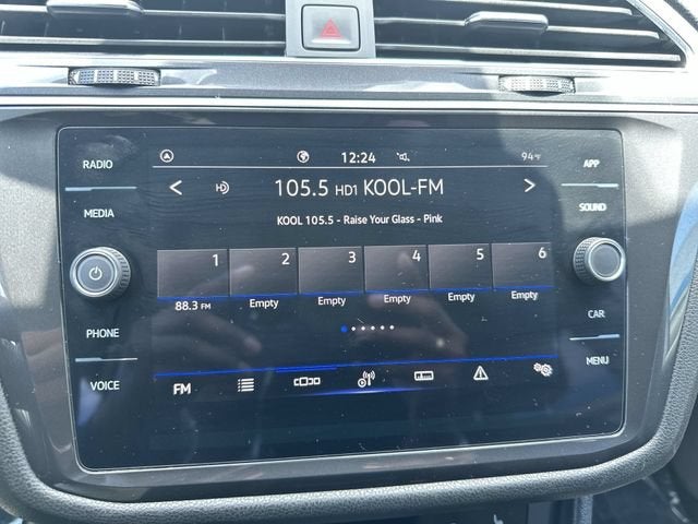 2023 Volkswagen Tiguan SE R-Line Black