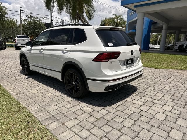 2023 Volkswagen Tiguan SE R-Line Black