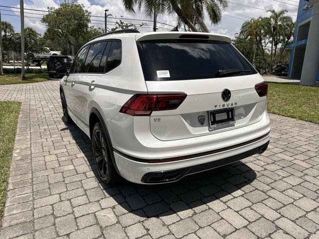 2023 Volkswagen Tiguan SE R-Line Black
