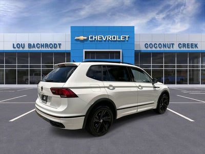 2023 Volkswagen Tiguan SE R-Line Black