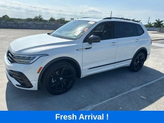 2023 Volkswagen Tiguan SE R-Line Black