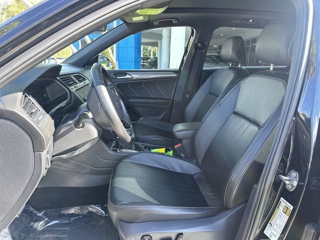 2022 Volkswagen Tiguan SE R-Line Black