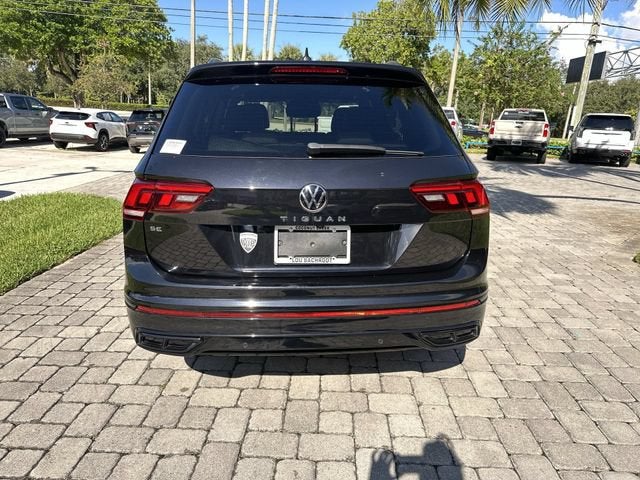 2022 Volkswagen Tiguan SE R-Line Black