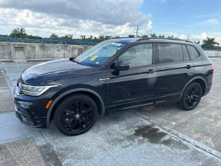 2022 Volkswagen Tiguan SE R-Line Black