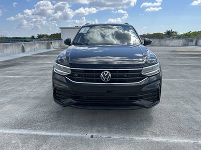 2022 Volkswagen Tiguan SE R-Line Black