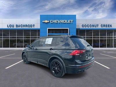 2022 Volkswagen Tiguan SE R-Line Black