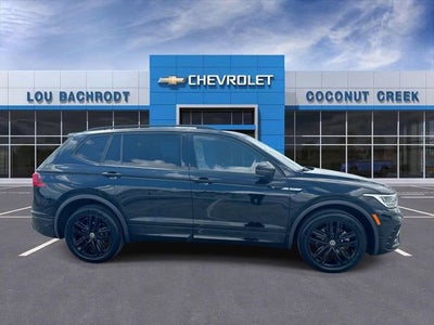 2022 Volkswagen Tiguan SE R-Line Black