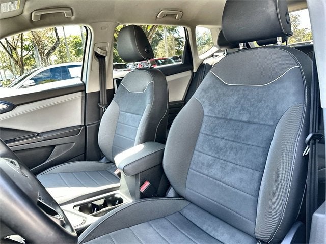 2024 Volkswagen Taos SE