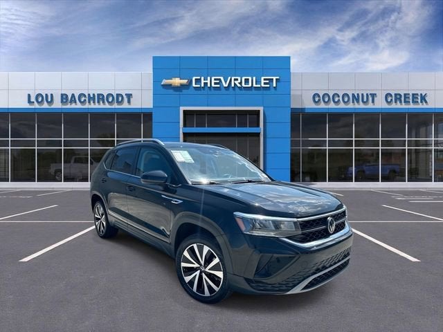 2024 Volkswagen Taos SE