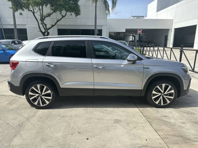 2024 Volkswagen Taos SE