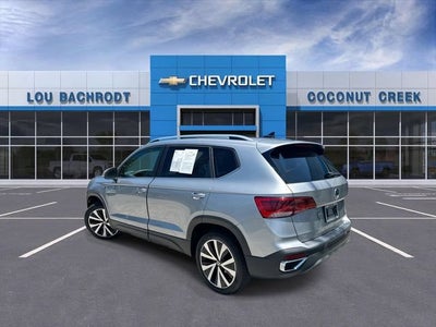 2024 Volkswagen Taos SE