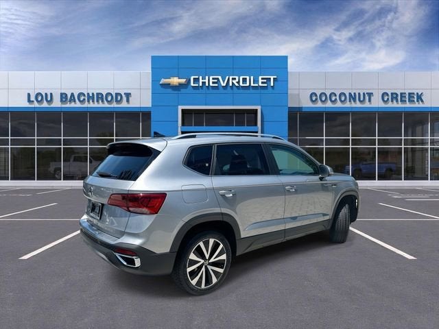2024 Volkswagen Taos SE