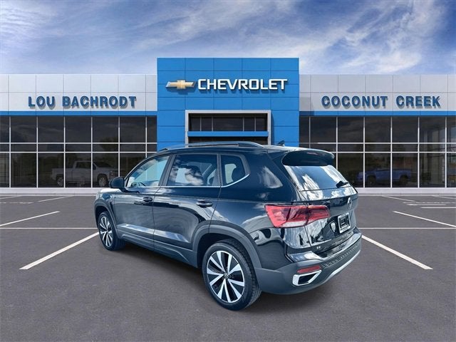 2024 Volkswagen Taos SE