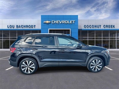 2024 Volkswagen Taos SE