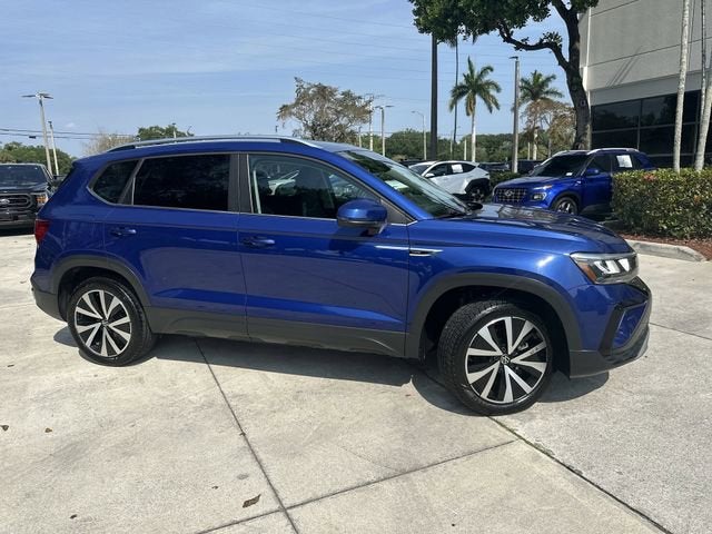 2024 Volkswagen Taos SE