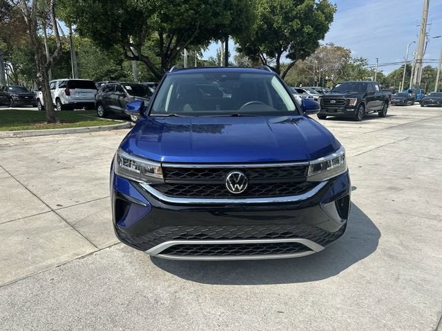 2024 Volkswagen Taos SE