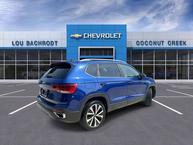 2024 Volkswagen Taos SE