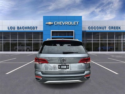 2024 Volkswagen Taos SE